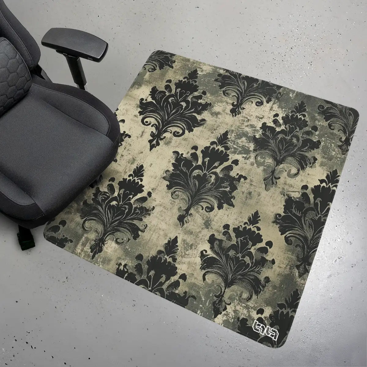 Floor Mat Black Clovers