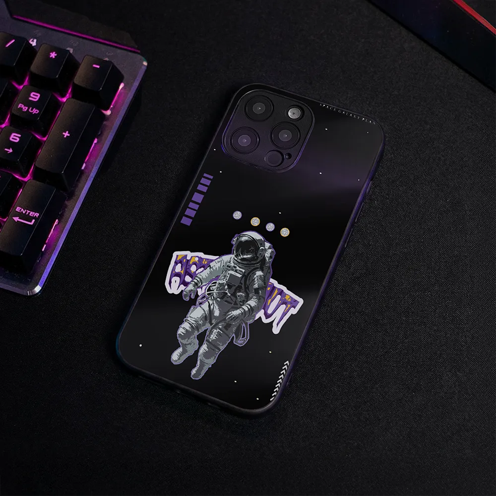 Glass Phone Case Astronaut - Image 4