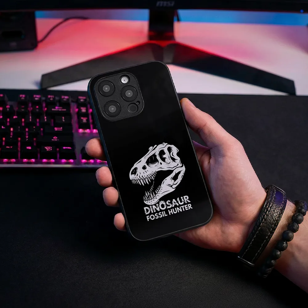 Glass Phone Case Dino Skull Hunter - Image 3