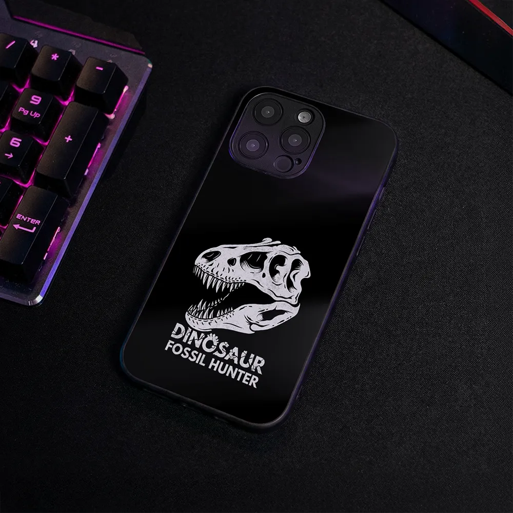 Glass Phone Case Dino Skull Hunter - Image 4