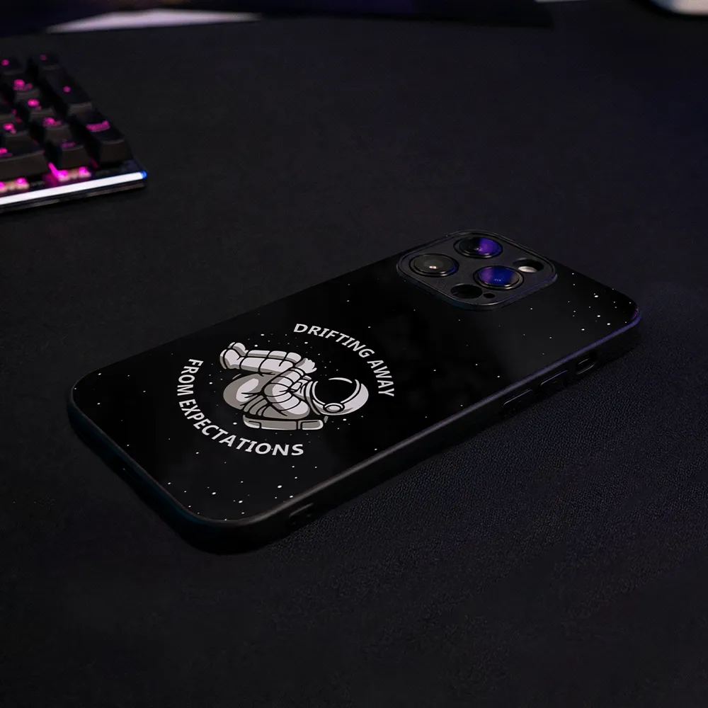 Glass Phone Case Drifting Away From Expectations - Image 10