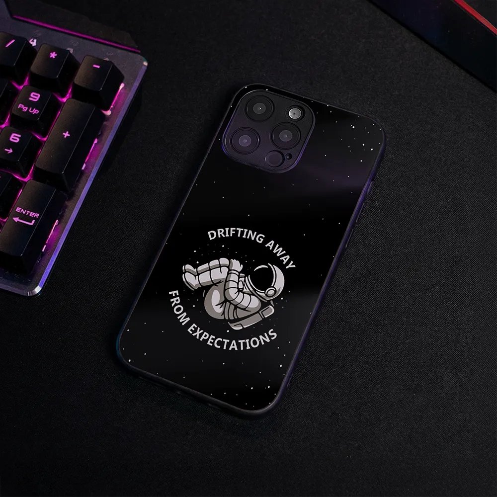 Glass Phone Case Drifting Away From Expectations - Image 4