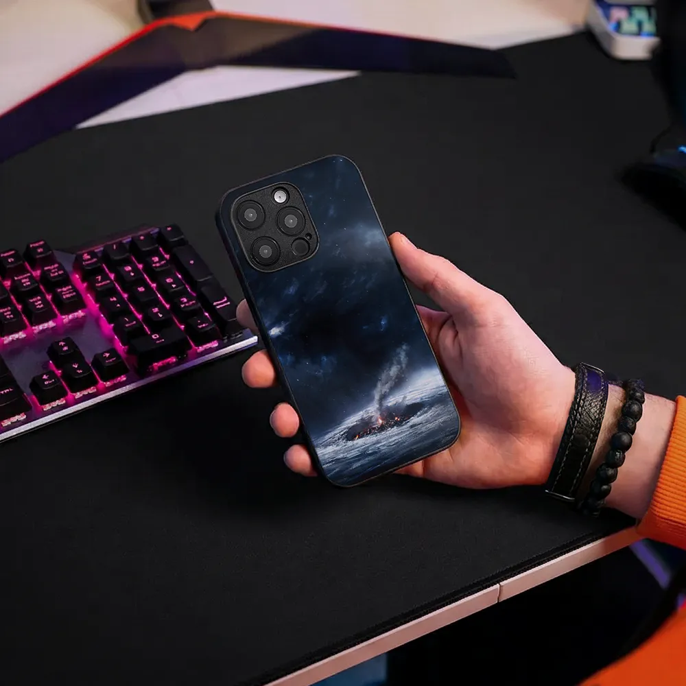 Glass Phone Case Incoming Snow Storm - Image 9