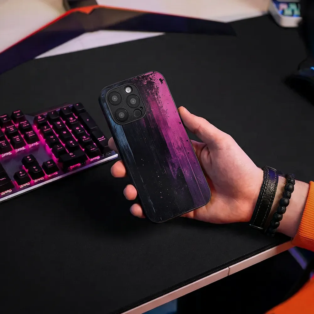 Glass Phone Case Paint on Planks - Image 9