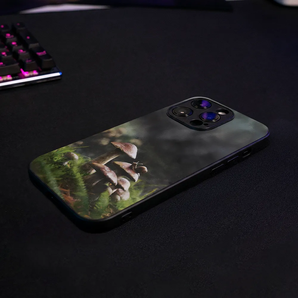 Glass Phone Case Snail - Image 10