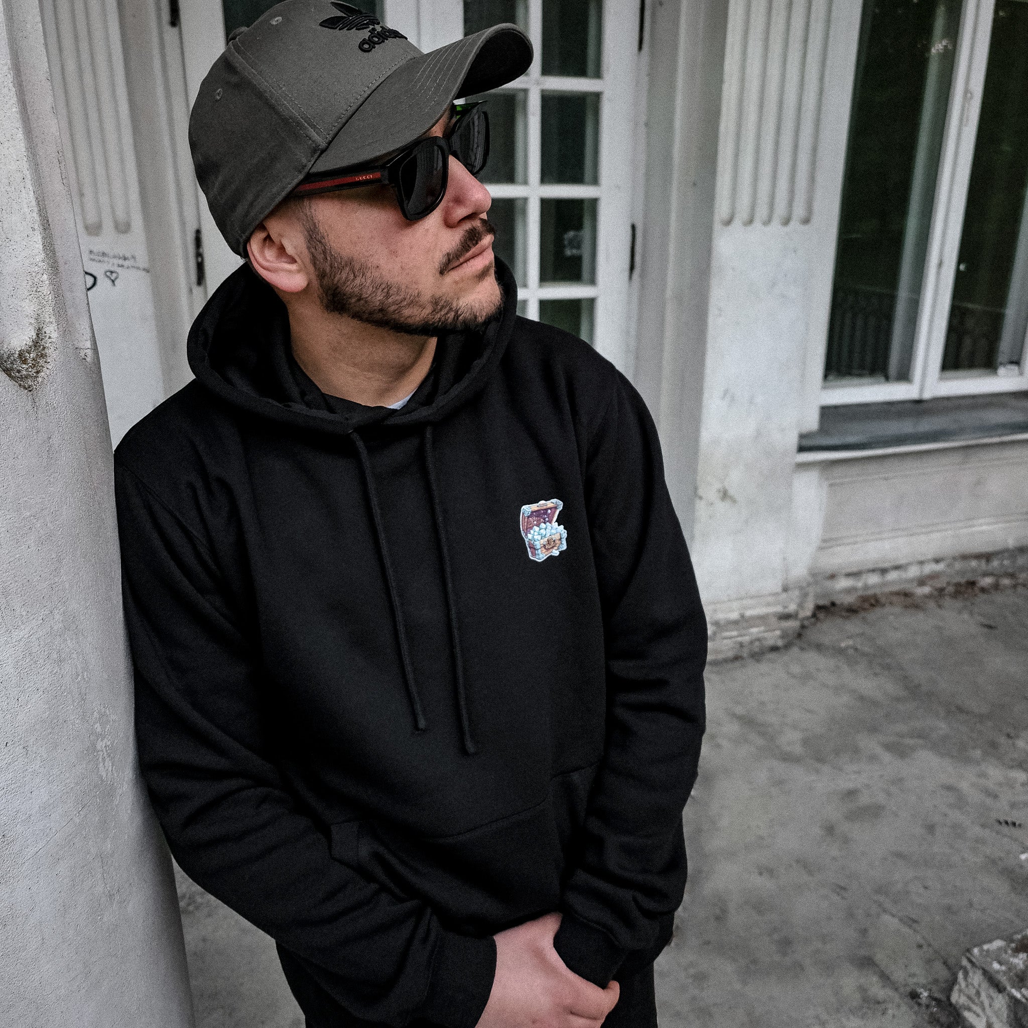 Hoodie Diamond Chest - Image 2