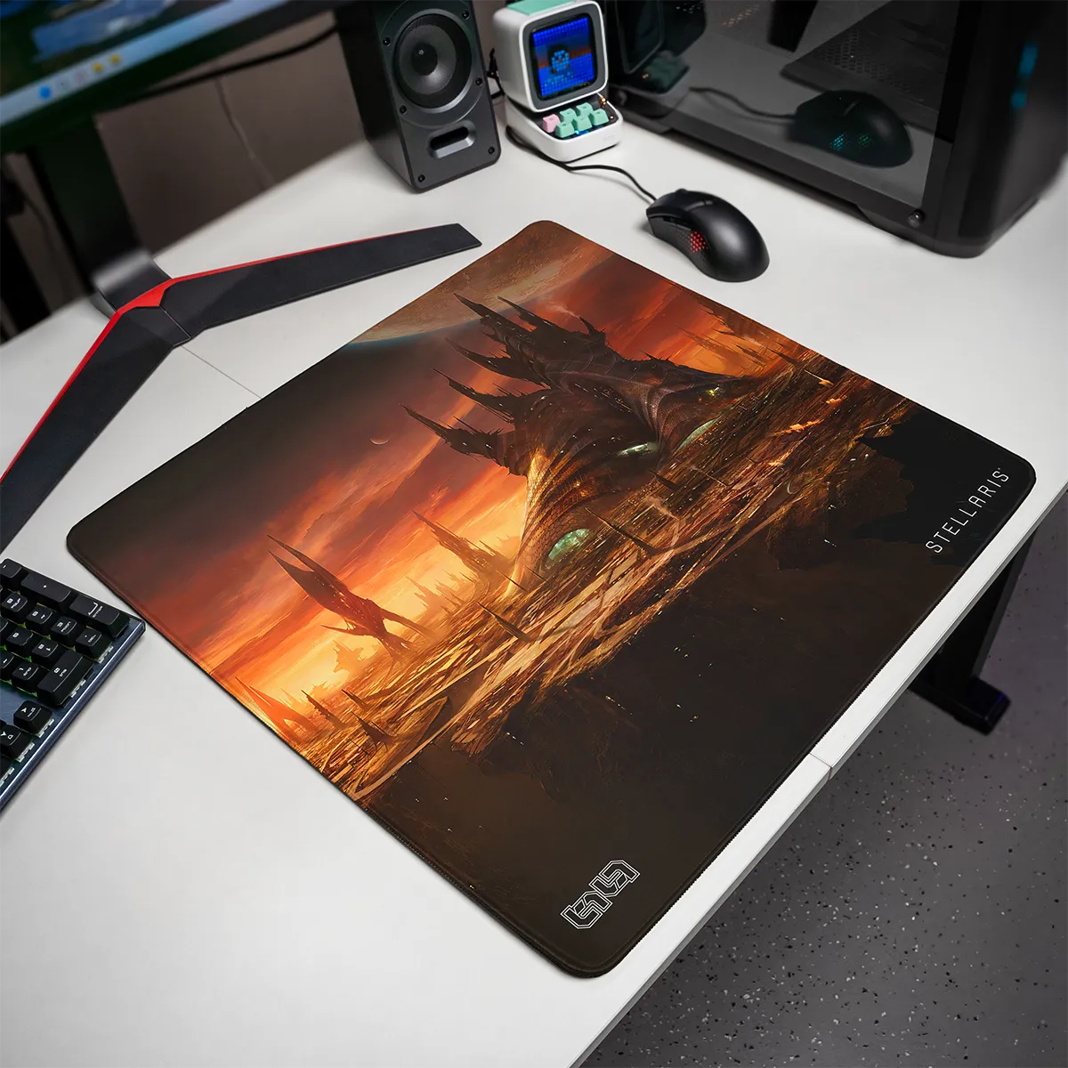 Mousepad Alien City by Kentaro Kanamoto - Image 19