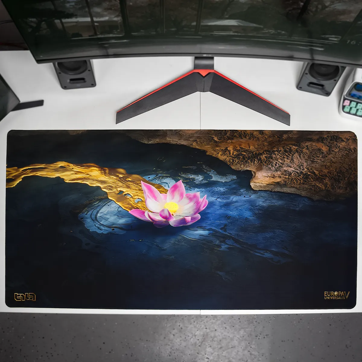 Mousepad Bloom of the East