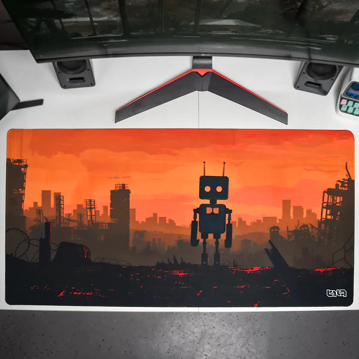Mousepad Death and Robots