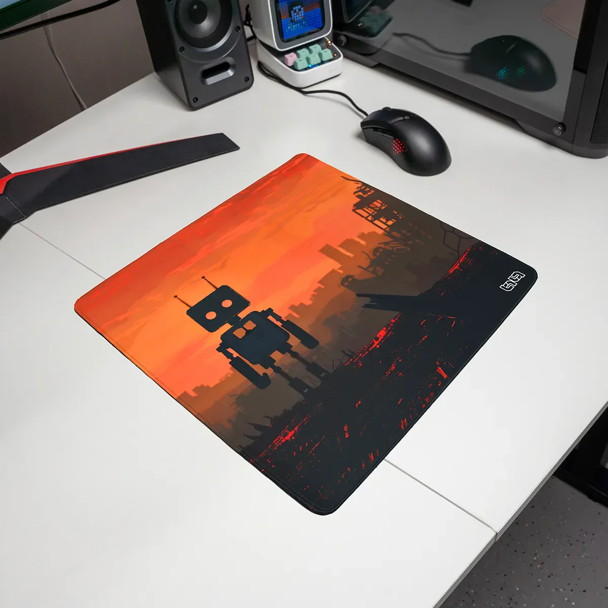 Mousepad Death and Robots - Image 23