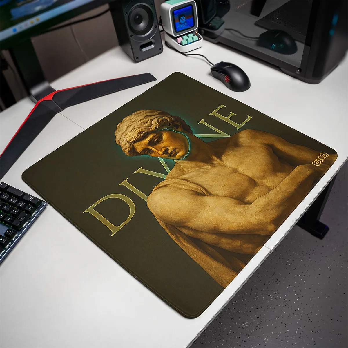 Mousepad Divine Figure - Image 19
