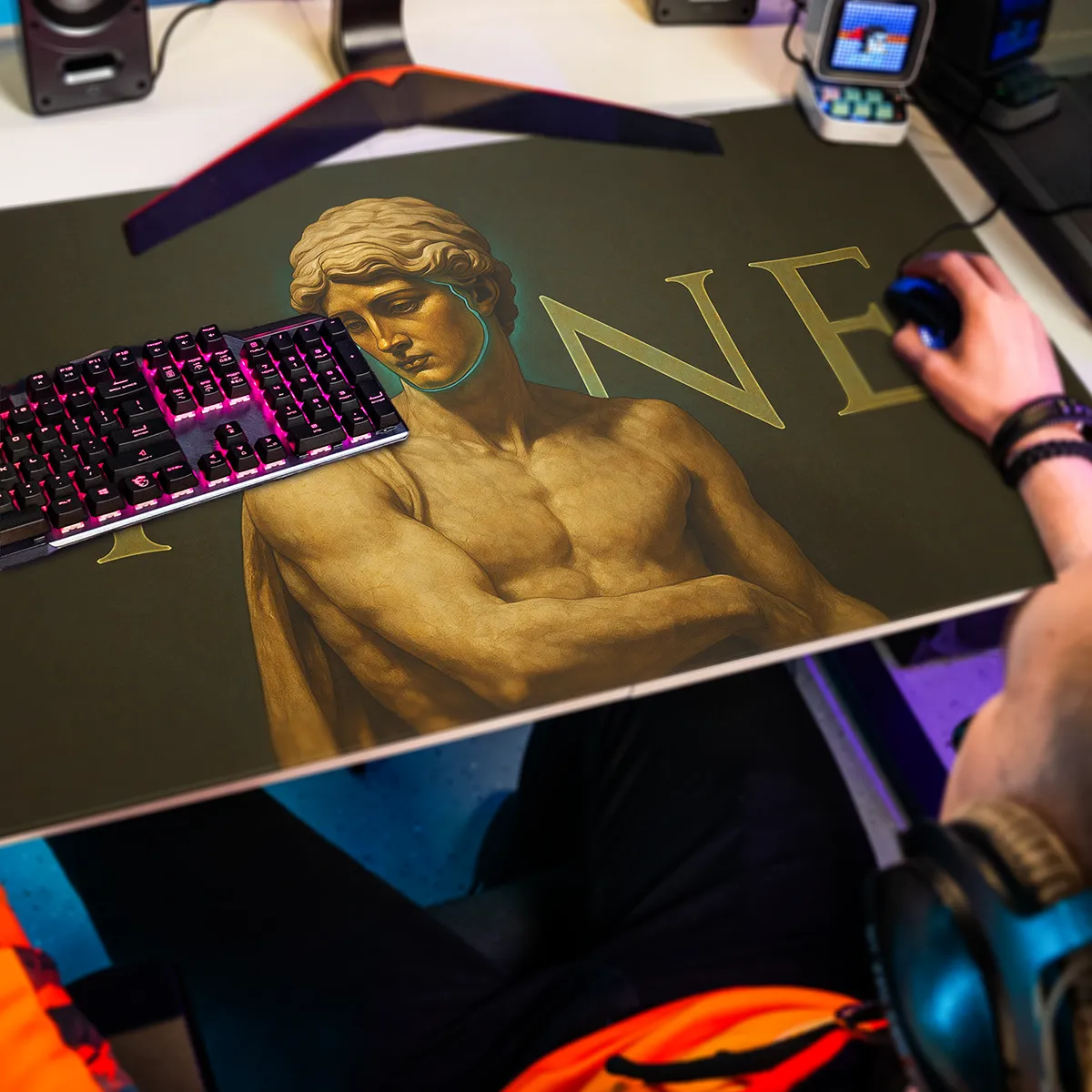 Mousepad Divine Figure - Image 2
