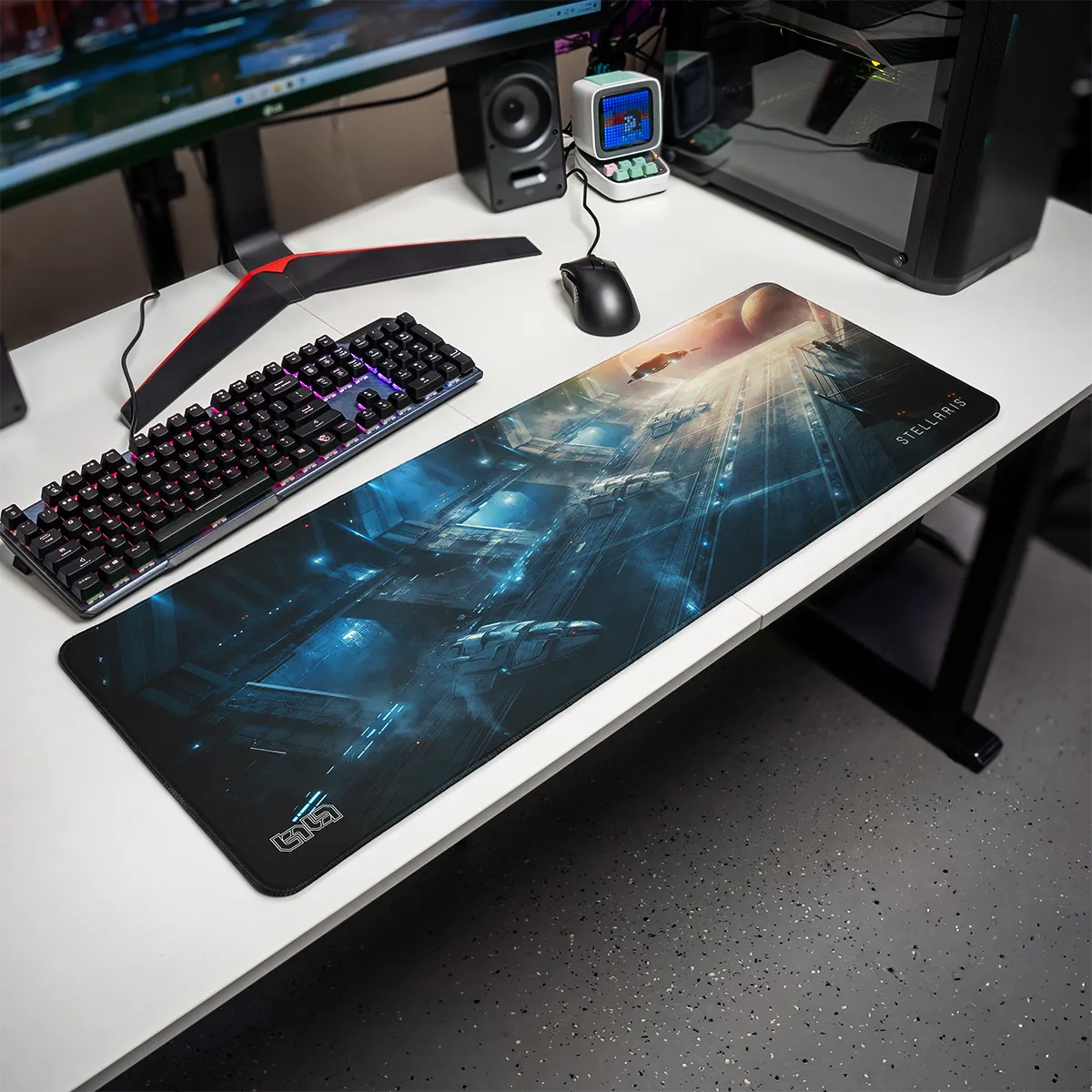 Mousepad Hangar Bay by Kentaro Kanamoto - Image 14