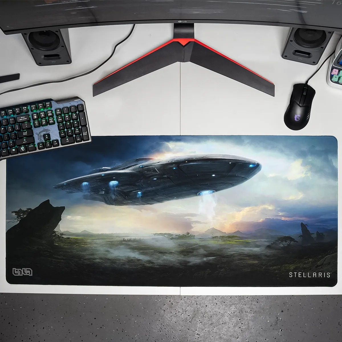 Mousepad Landing Ship by Kentaro Kanamoto - Image 7