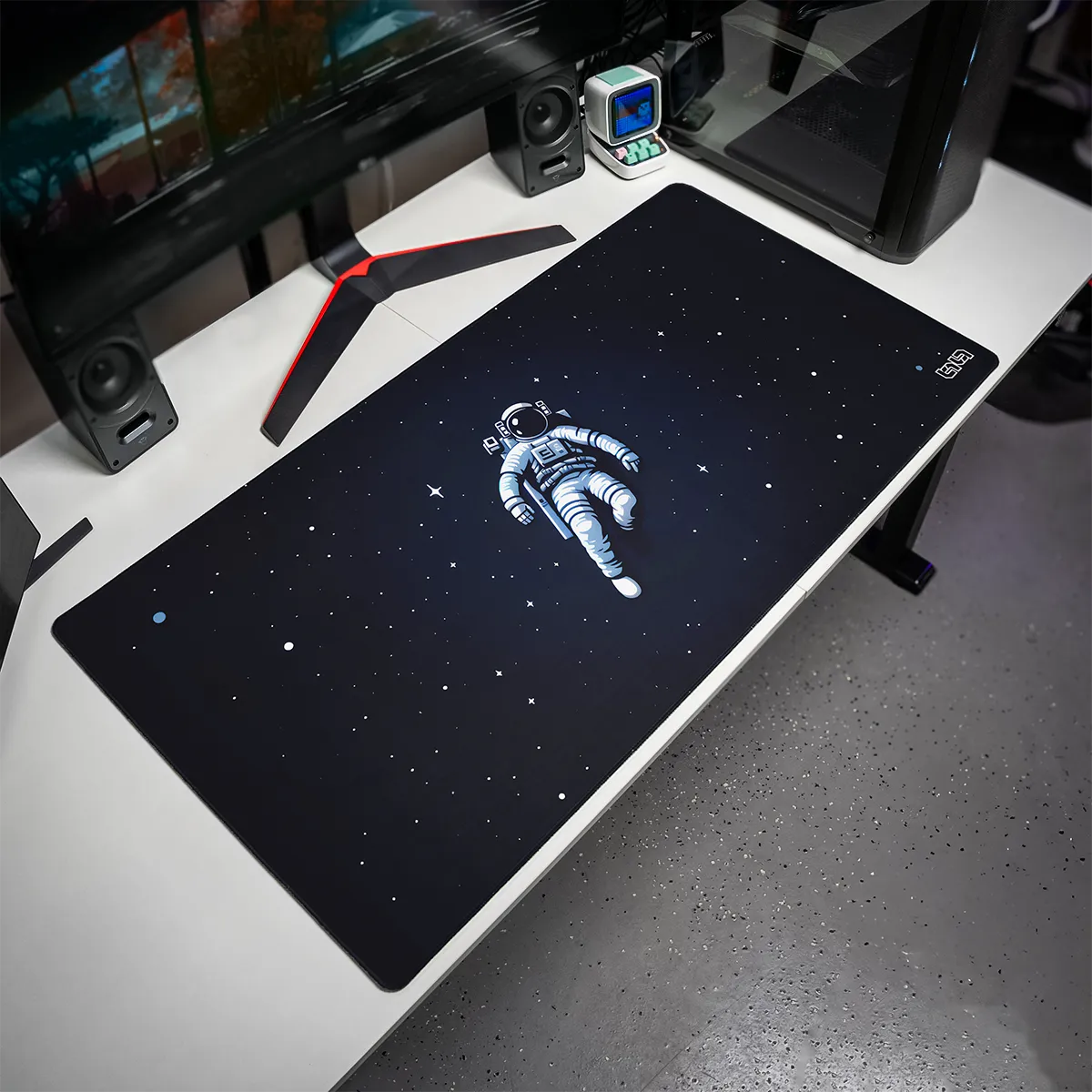 Mousepad Lost Astronaut - Image 4
