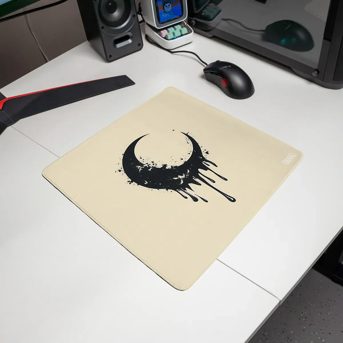 Mousepad Melting Crescent - Image 23