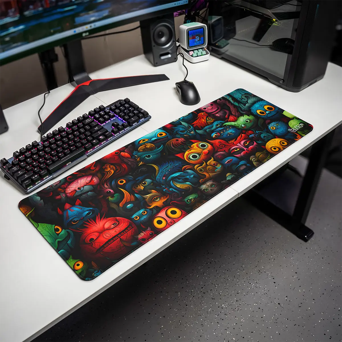 Mousepad Monstrous Audience - Image 14