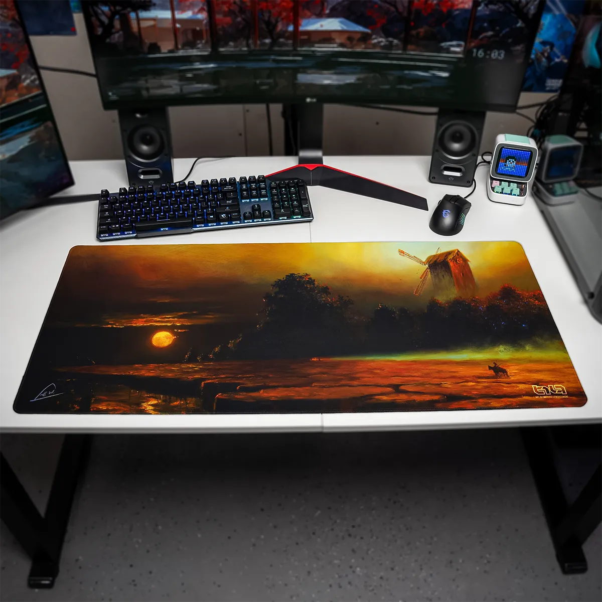 Mousepad Nocturn with a Faulty Knight - Image 10