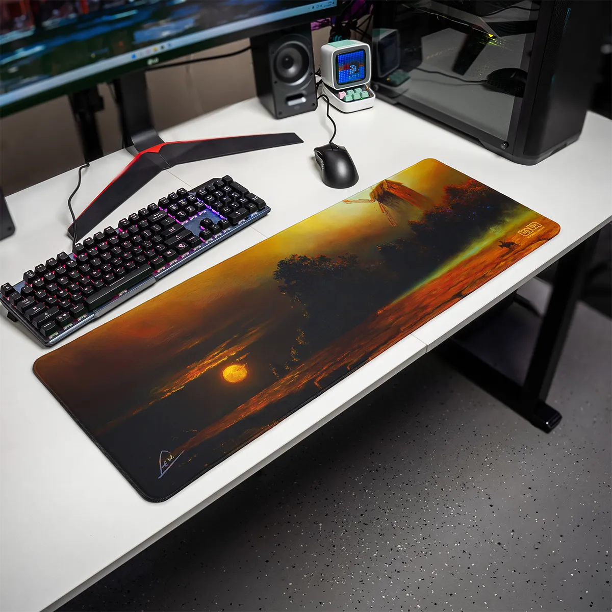 Mousepad Nocturn with a Faulty Knight - Image 14