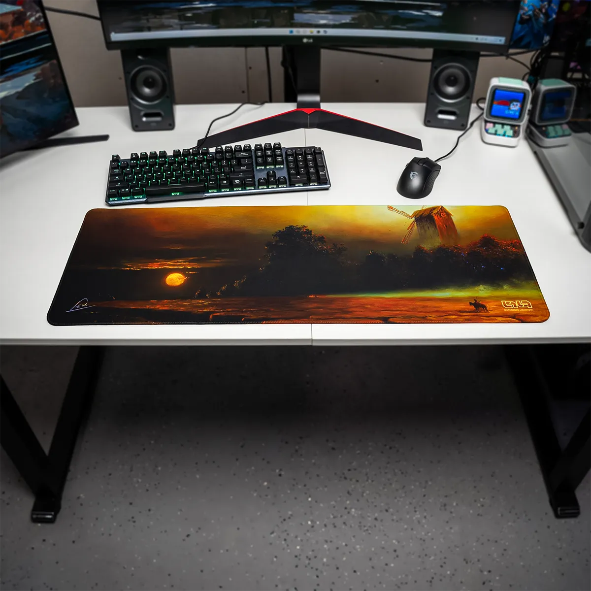 Mousepad Nocturn with a Faulty Knight - Image 15