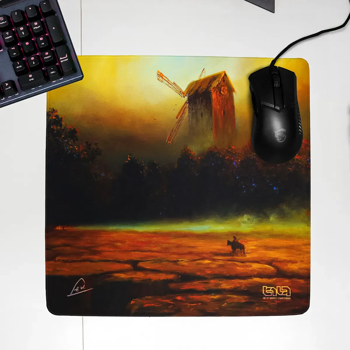 Mousepad Nocturn with a Faulty Knight - Image 24