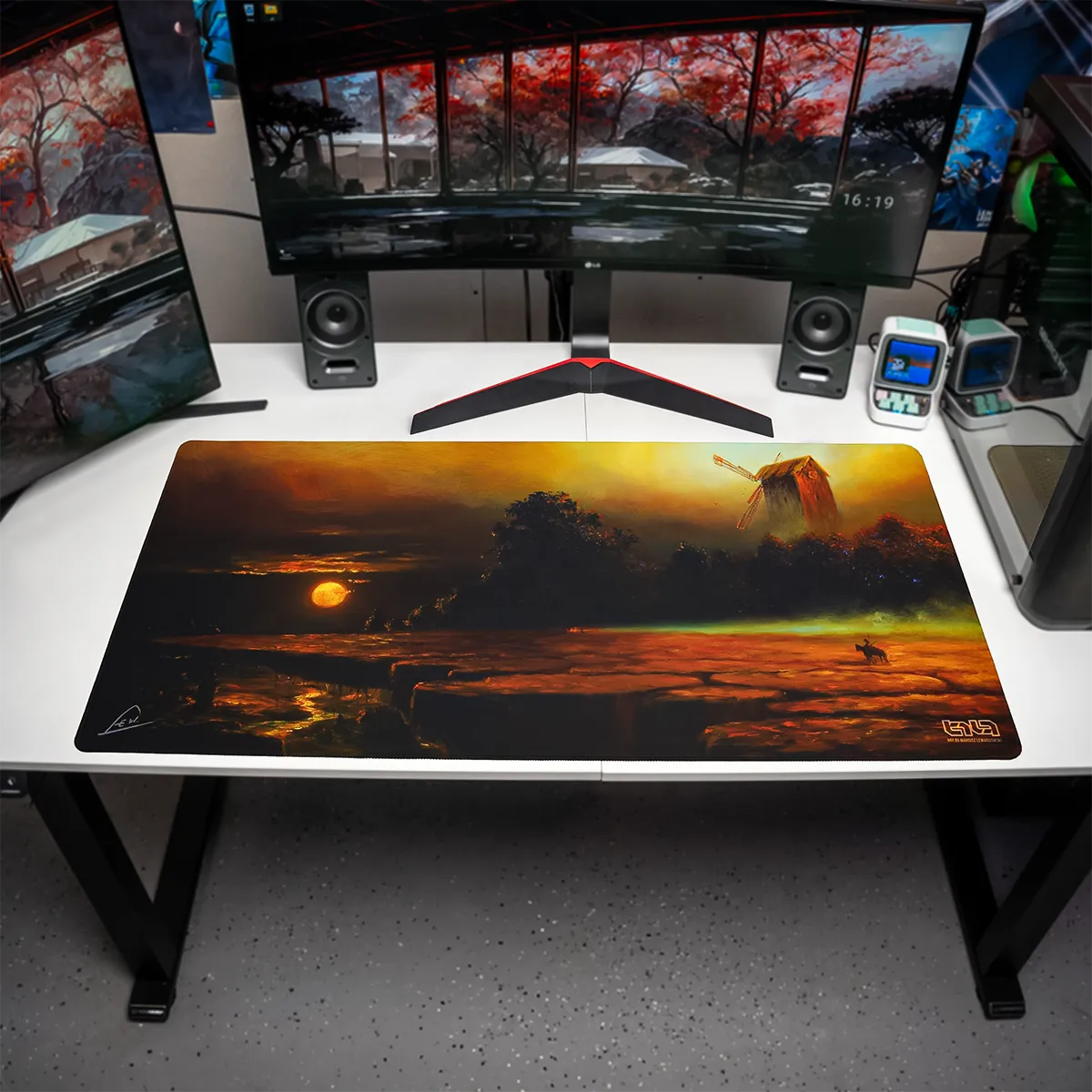 Mousepad Nocturn with a Faulty Knight - Image 5