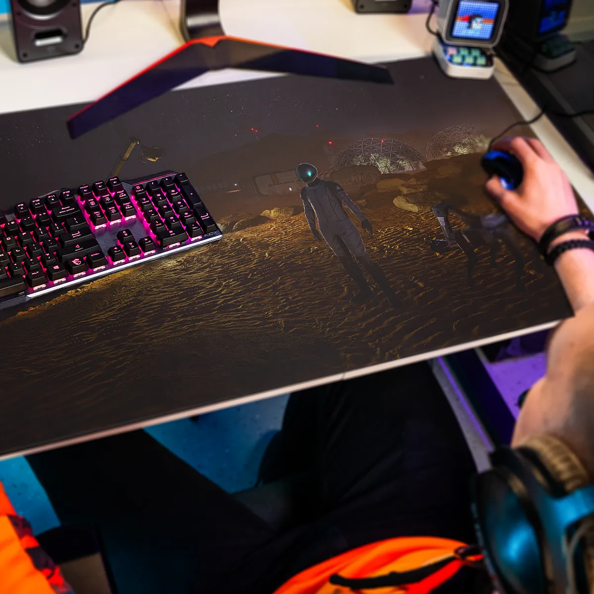Mousepad Red Frontier Base - Image 2