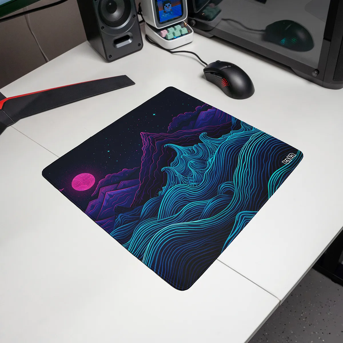 Mousepad Retrowave Mountains - Image 23