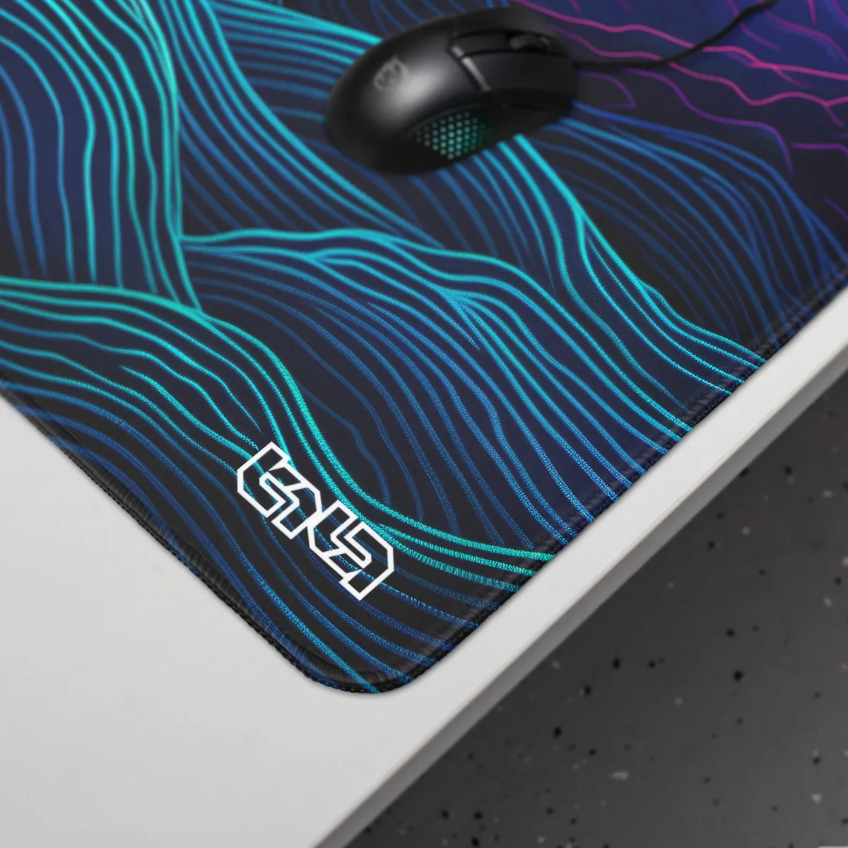 Mousepad Retrowave Mountains - Image 3
