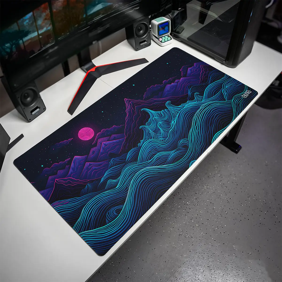 Mousepad Retrowave Mountains - Image 4