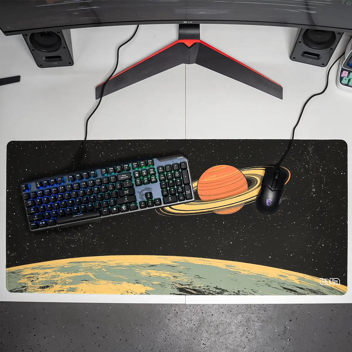 Mousepad Saturn's Moons Landscape - Image 11