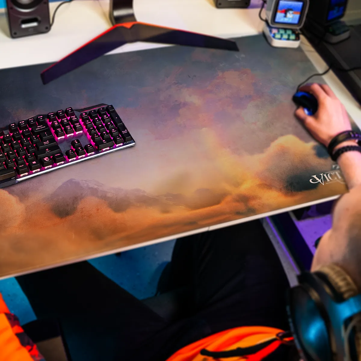 Mousepad Victorian Skyline Dark - Image 2