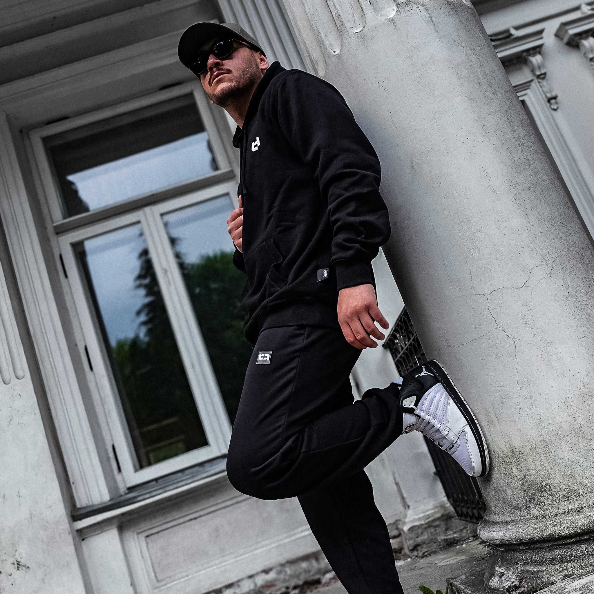 Sweatpants Simple Tilt - Image 4