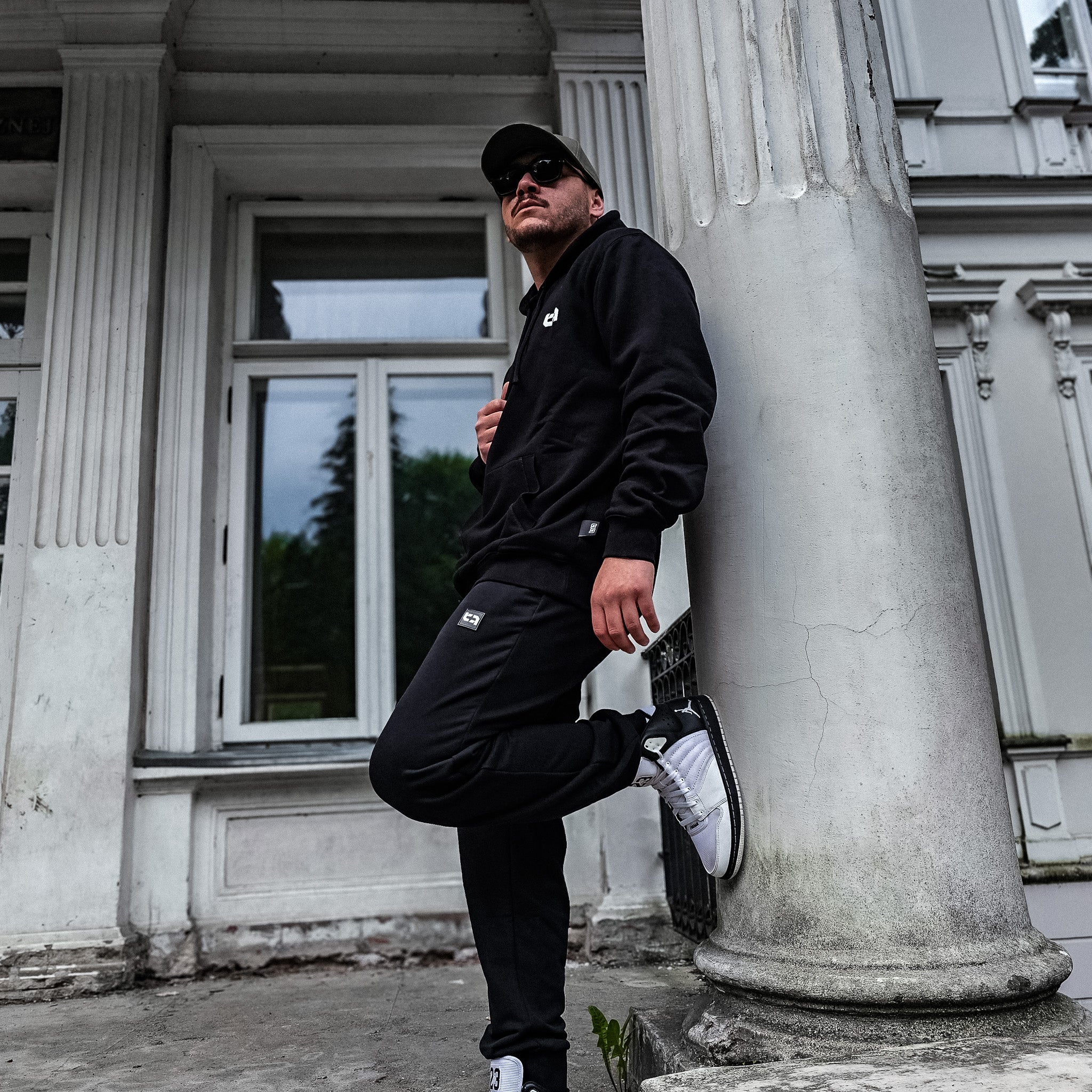 Sweatpants Simple Tilt - Image 5